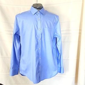 Banana Republic Blue Micro-Herringbone Non-Iron dress shirt